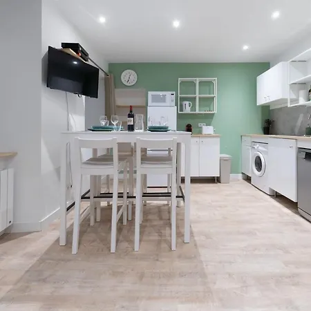 ※perrier Fraise※ Coeur De ⁕ Appt D'exception * クレルモン・フェラン